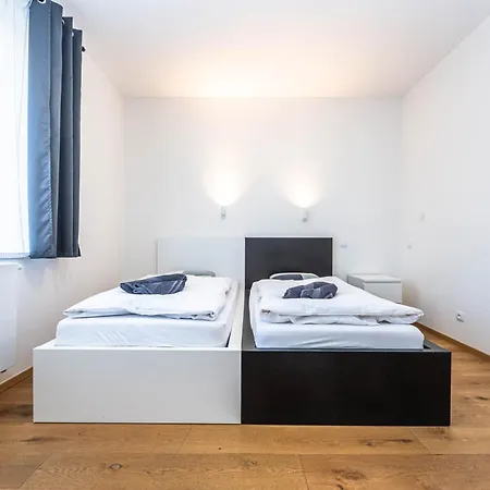 Budejovicka - Stylish House & In Praha