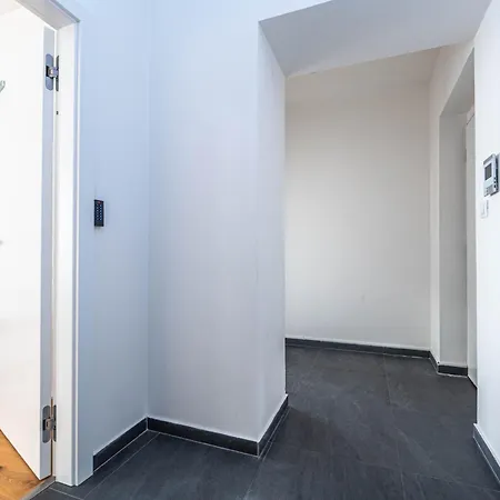 Budejovicka - Stylish House & In Prague