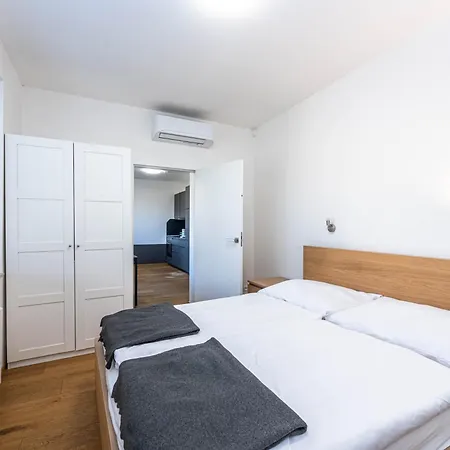 Guest house Budejovicka - Stylish House & In 3*