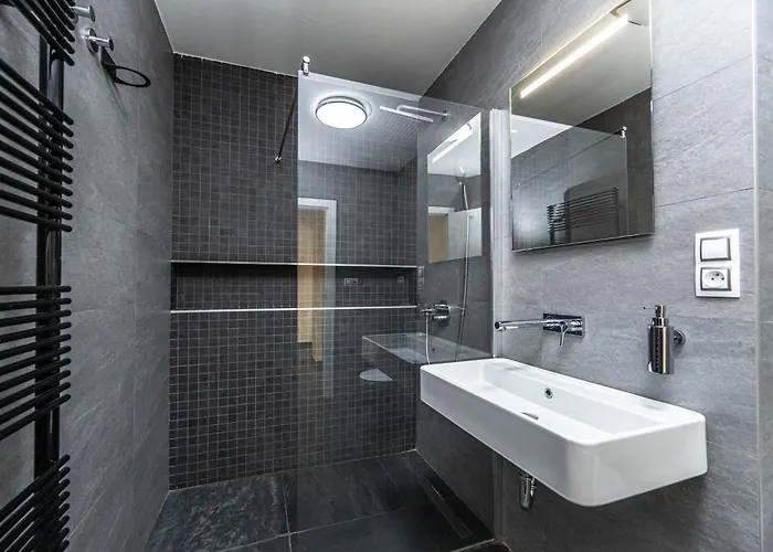 Budejovicka - Stylish House & In Penzion Praha